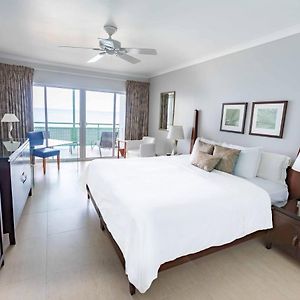 Double or Twin Room Sea View